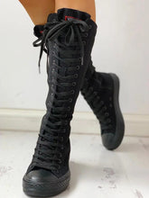 Schnürstiefel aus Segeltuch